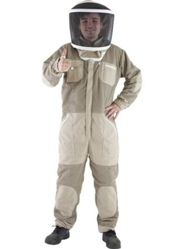 Swienty Breeze Protector Beekeeping Suit with Fencing veil, amble pockets, and elastic cuffs for comfort.