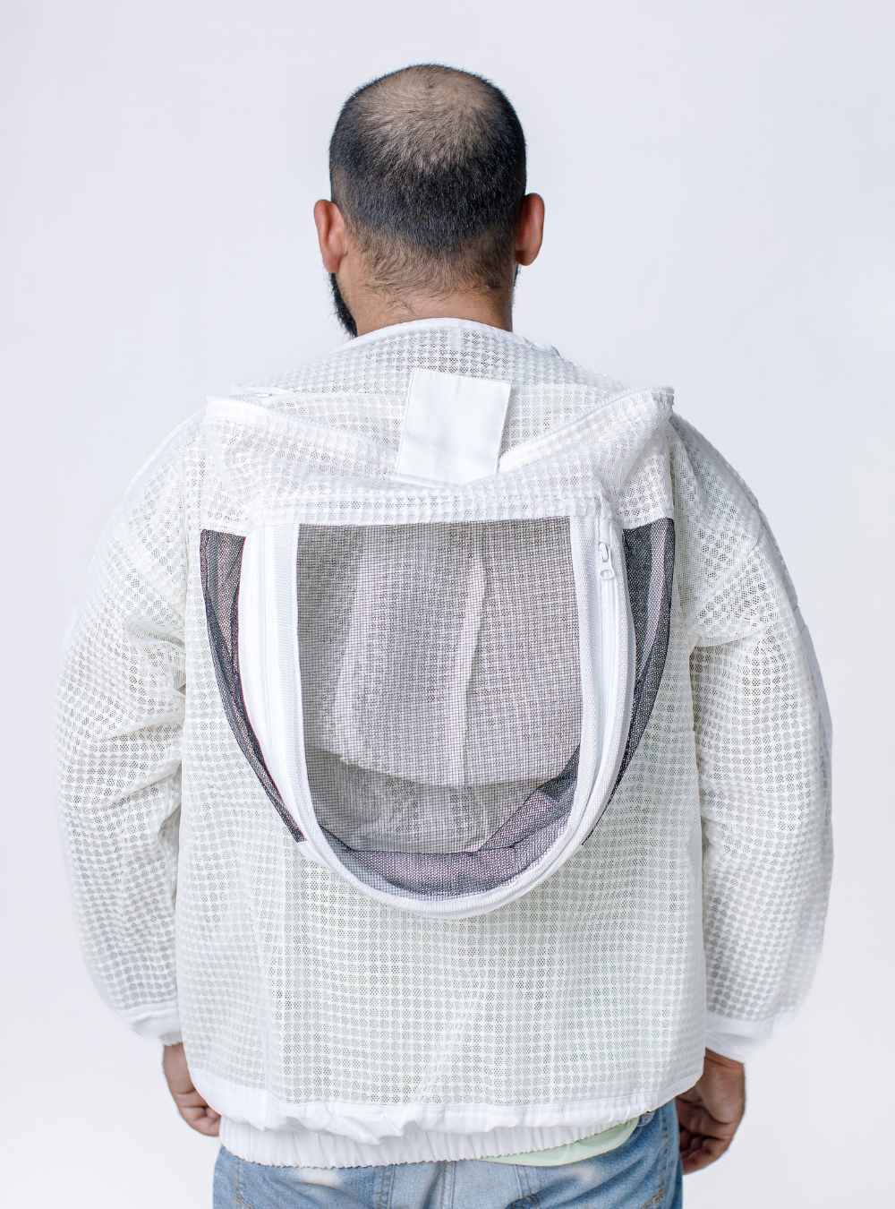 Ventilated Beekeeping Jacket with Fencing veil Back look