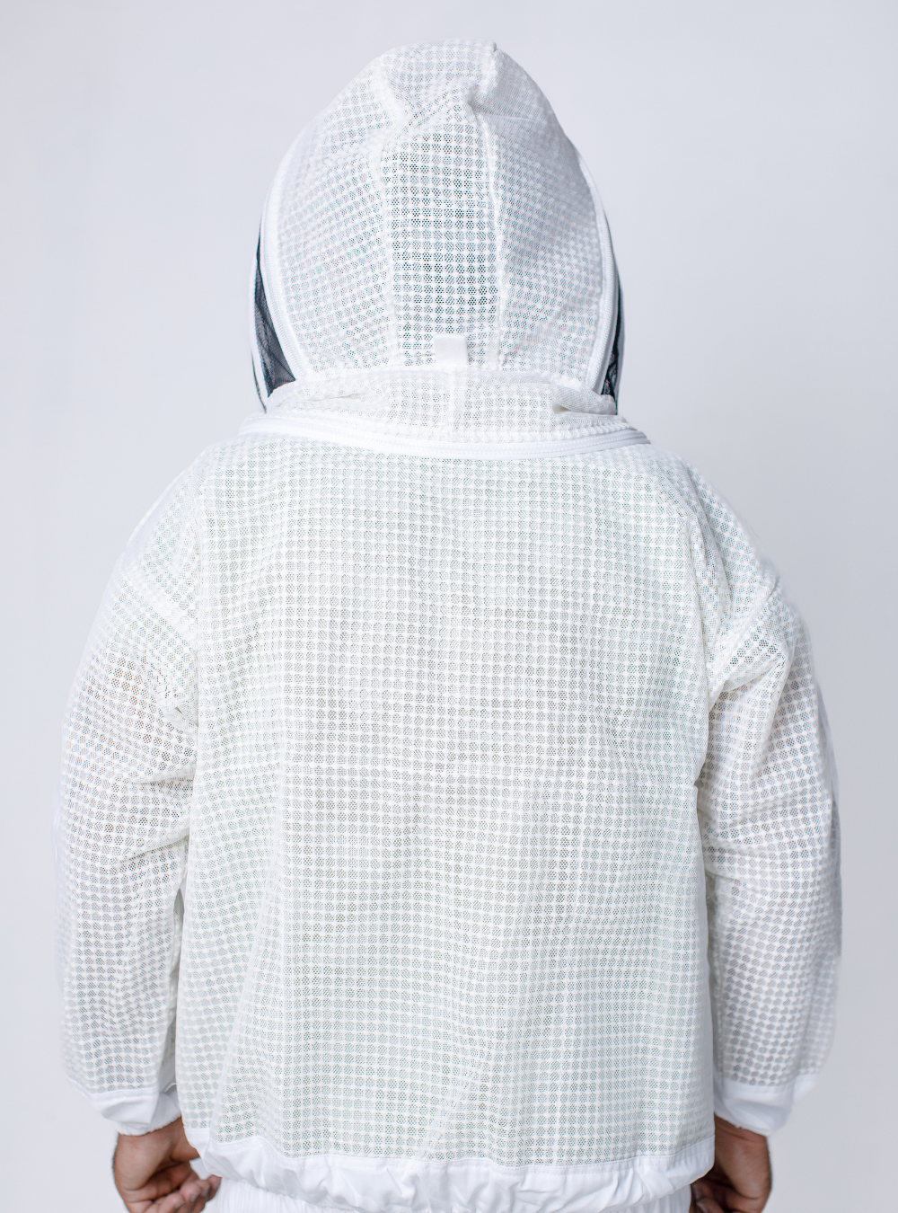 Ventilated Beekeeping Jacket with Fencing veil Backside
